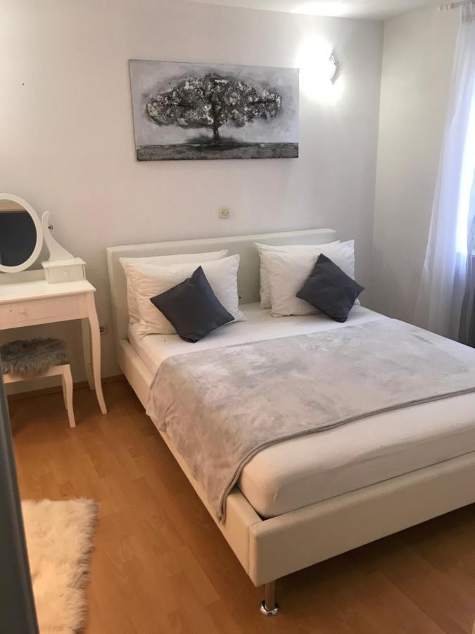 House Niko Apartment Kastela Luaran gambar