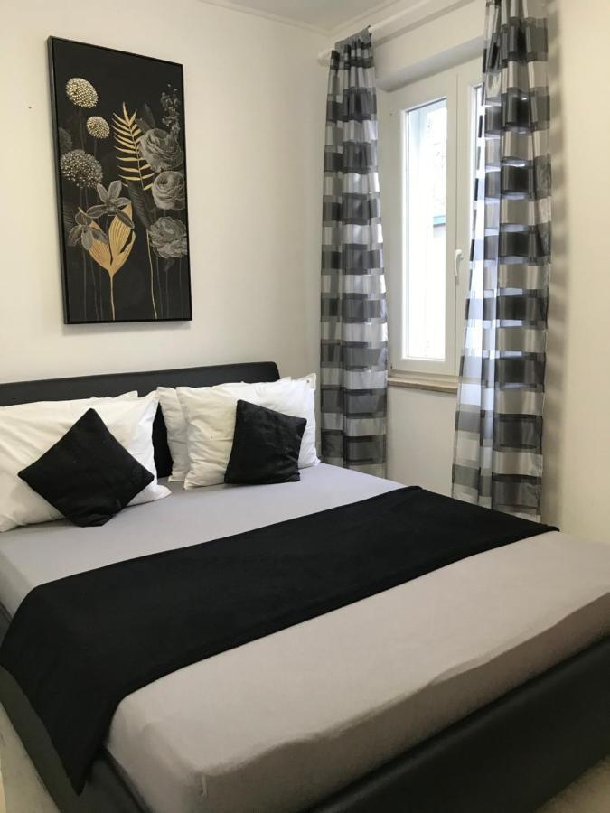 House Niko Apartment Kastela Luaran gambar