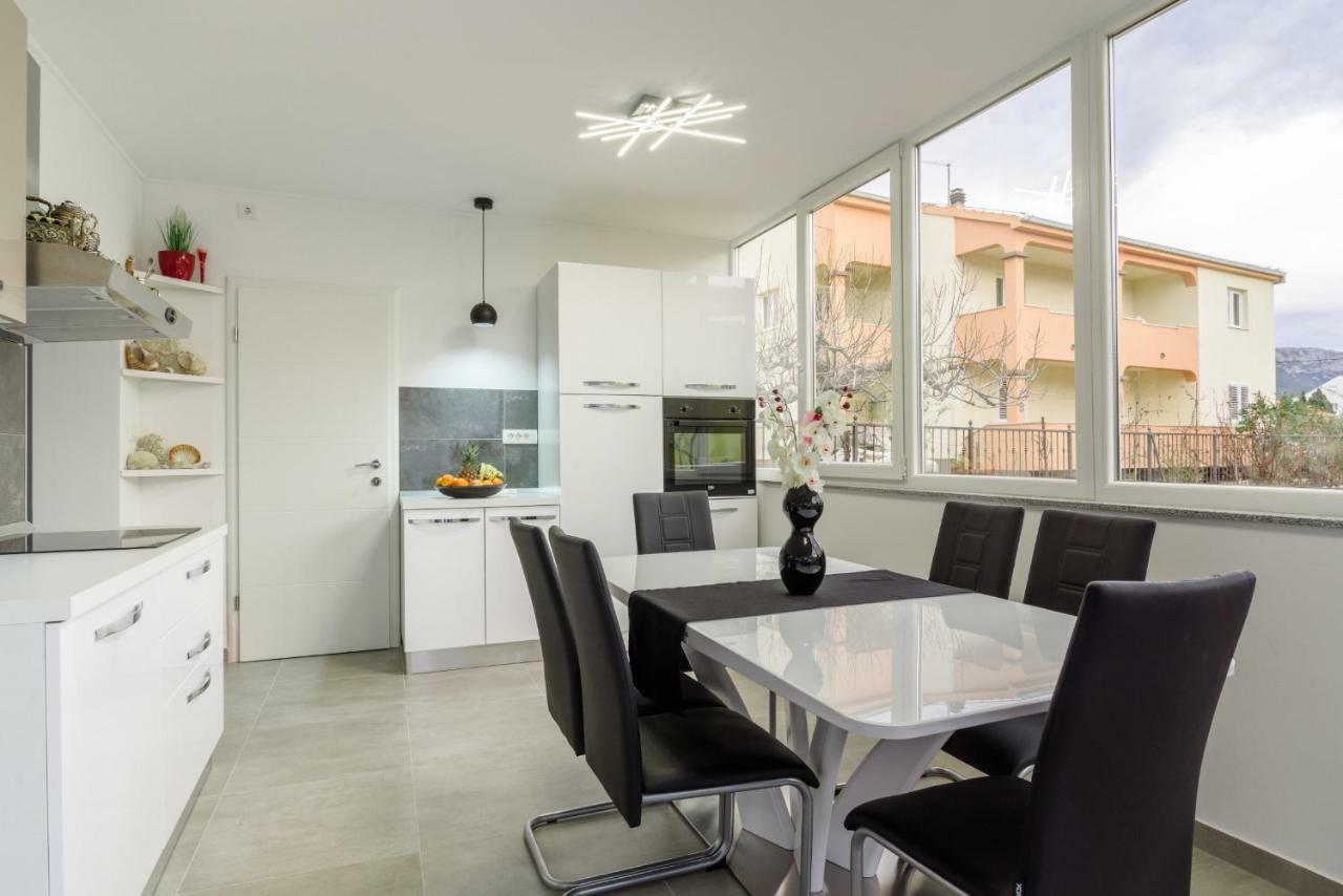 House Niko Apartment Kastela Luaran gambar