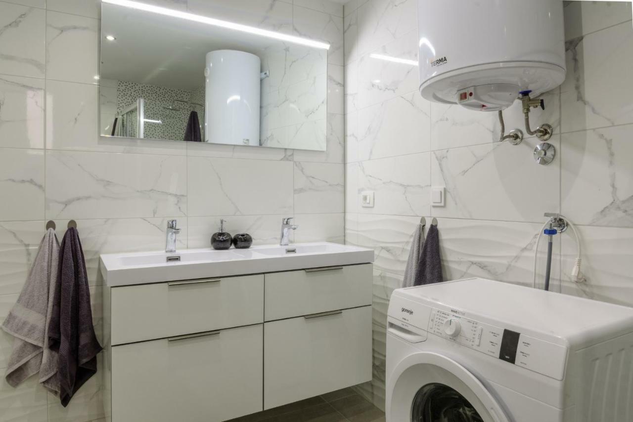 House Niko Apartment Kastela Luaran gambar