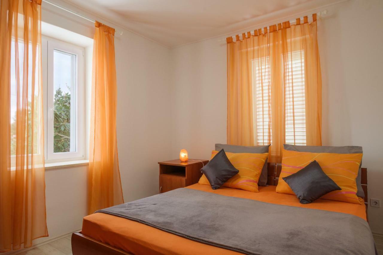House Niko Apartment Kastela Luaran gambar